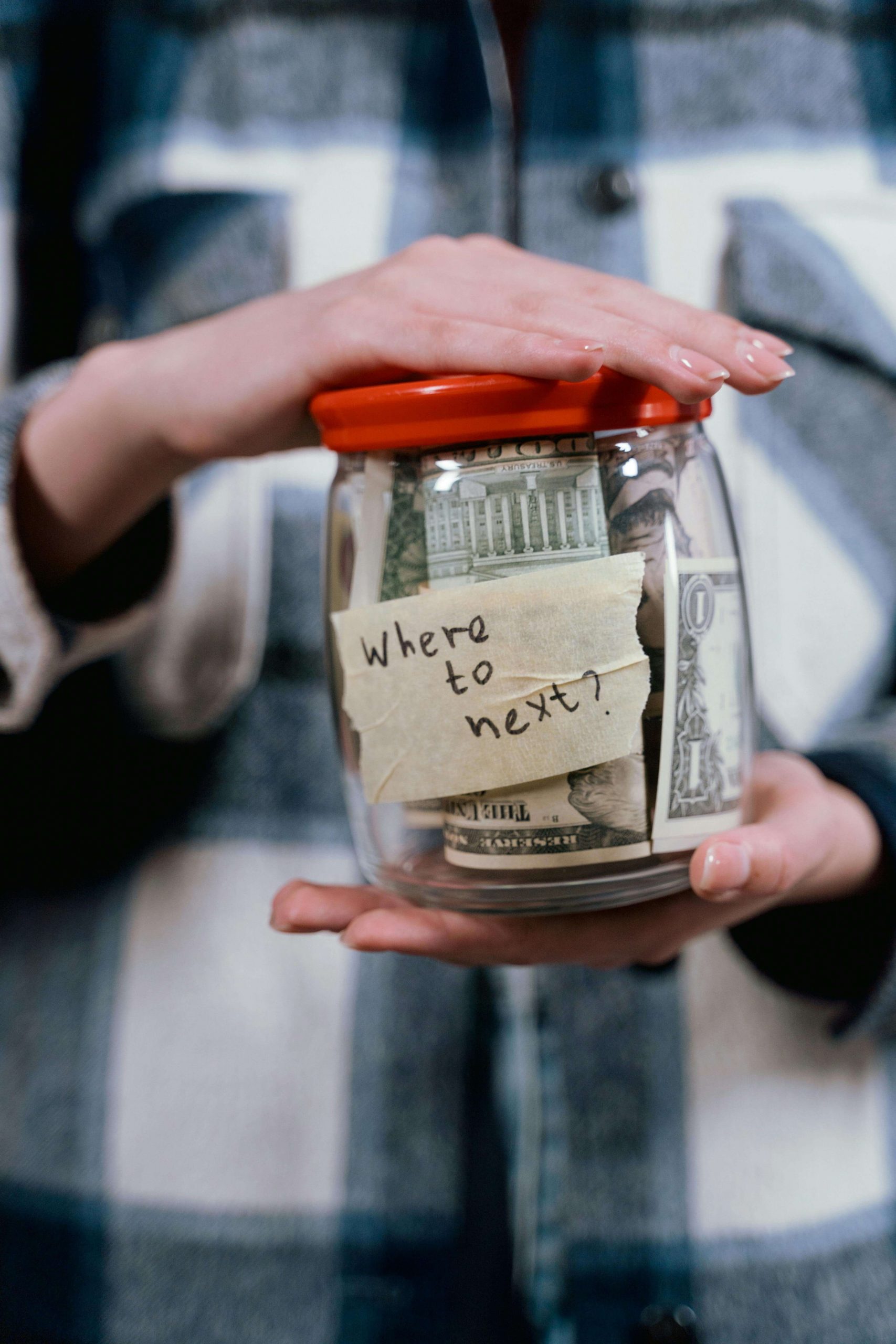 10 Travel Hacks That Will Save You Money in 2025